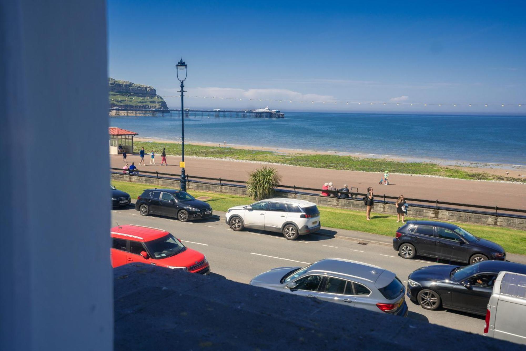The Central Hotel Llandudno Buitenkant foto