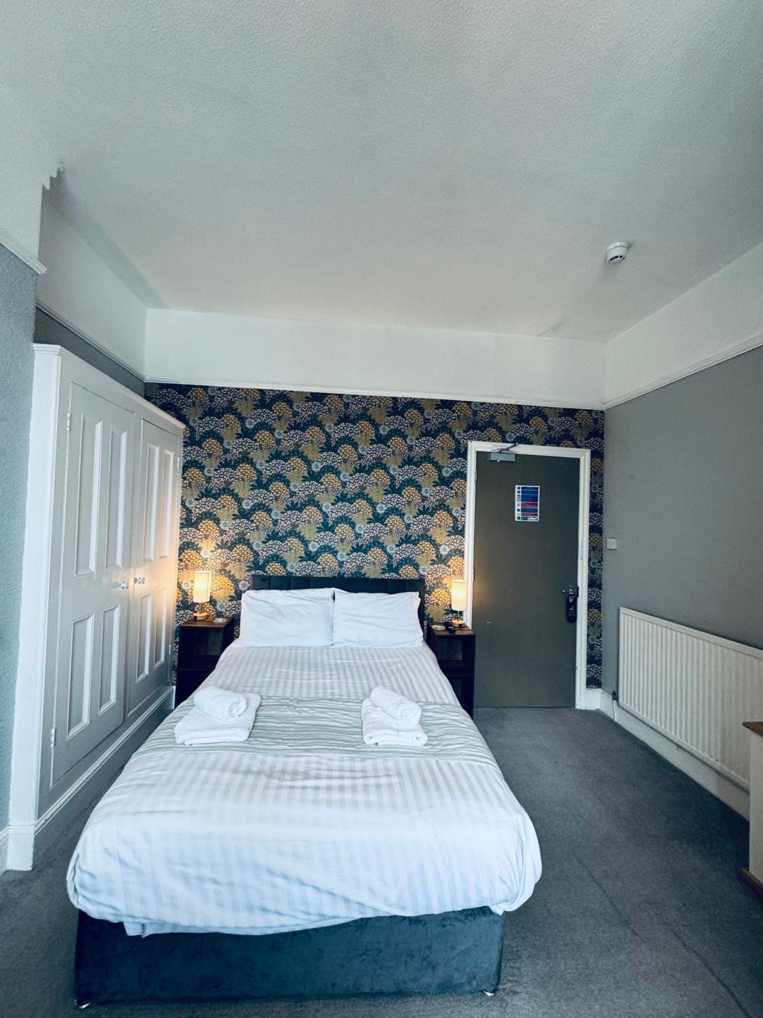 The Central Hotel Llandudno Buitenkant foto